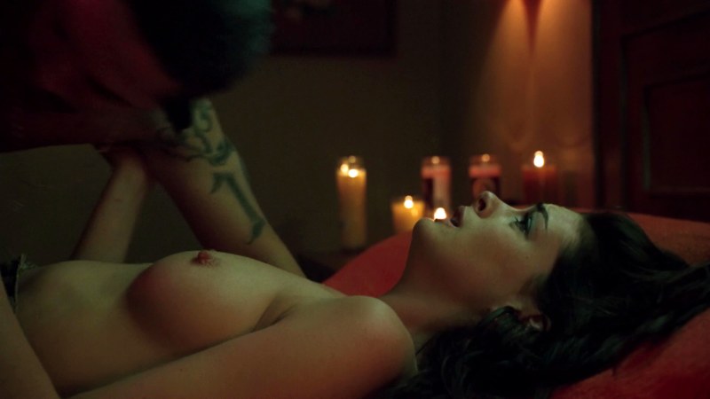 Actress Anne Hathaway photo nude