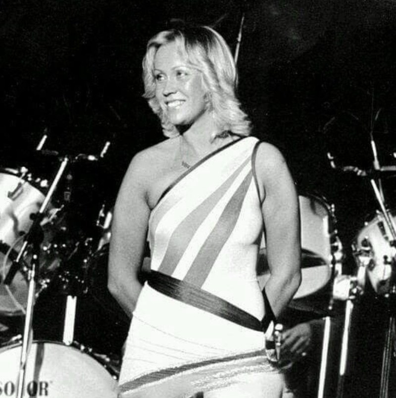 ABBA Agneta in bikini