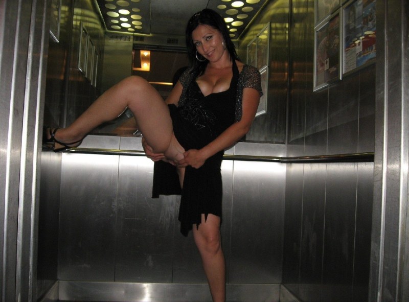 Brazzers Robert Jamma in the elevator