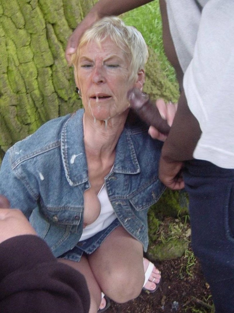 Bomzhikha sucked for money