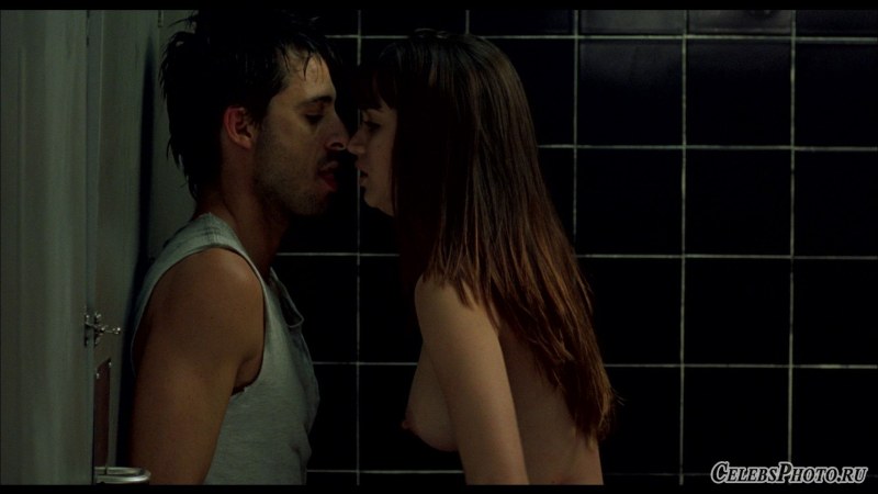 Ana de Armas naked in the film