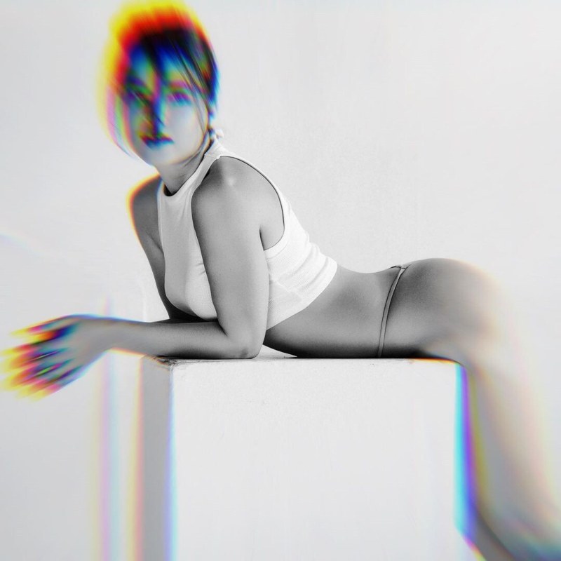 Dasha Ostrovskaya Tits