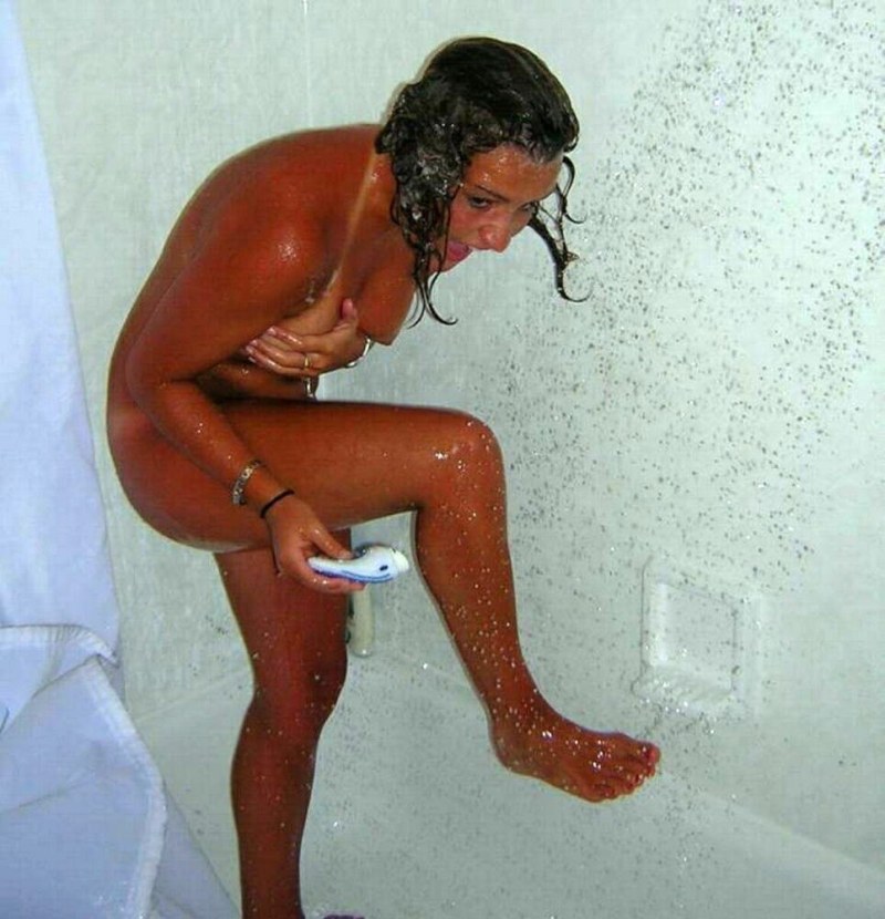 Naked women in the hostel taken by surprise