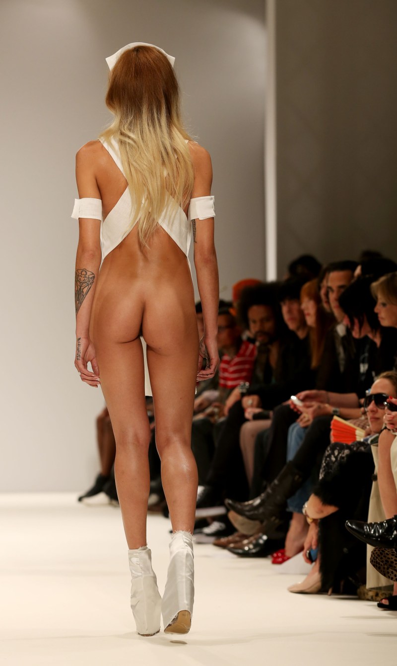 Model after the catwalk anal