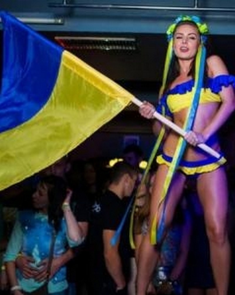 Turks and Ukrainian girls