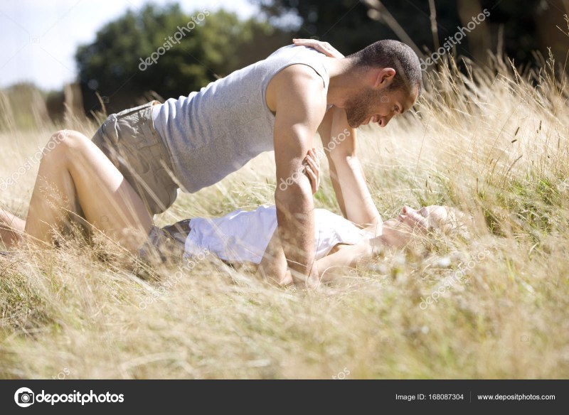 Naked girls fuck in nature