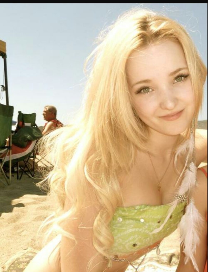 Giving Cameron porn-fakes