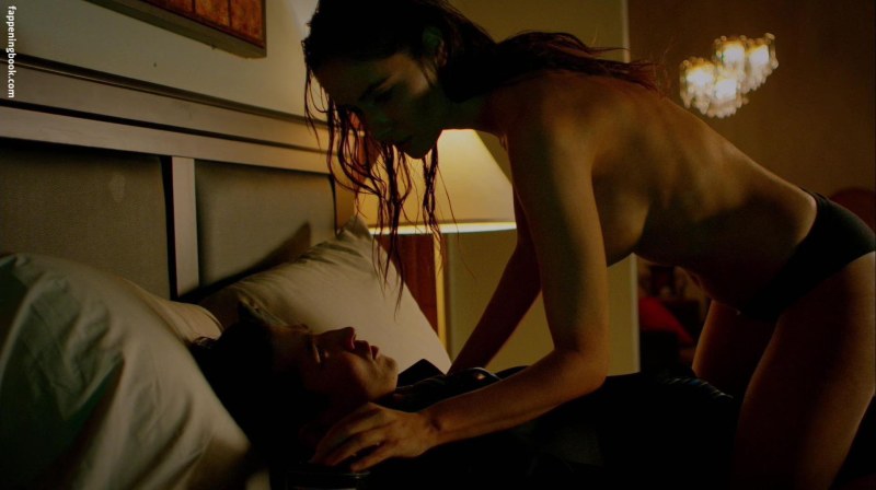 Sarah Malakul Lane Vagina