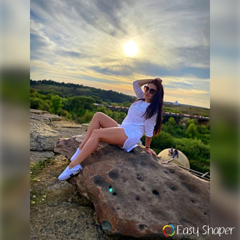 Julia Yaroshenko model swimsuit