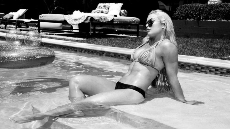 Amanda Sakkomano +18