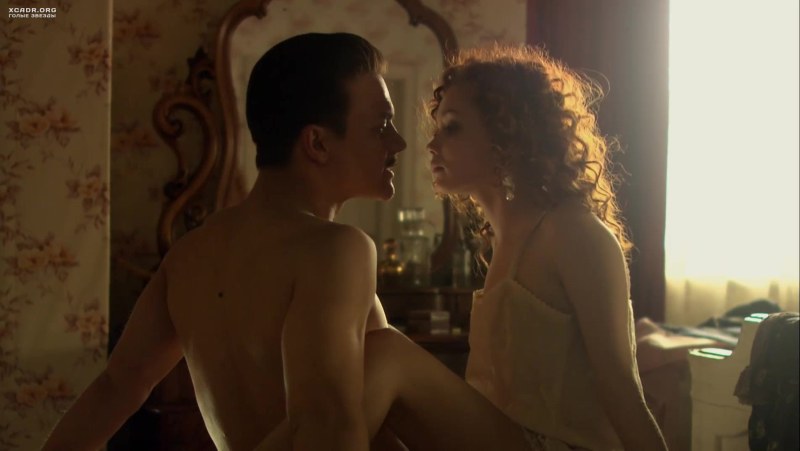 Naked pussy in the kitchen