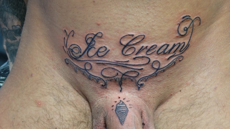 Men's tattoos on the penis