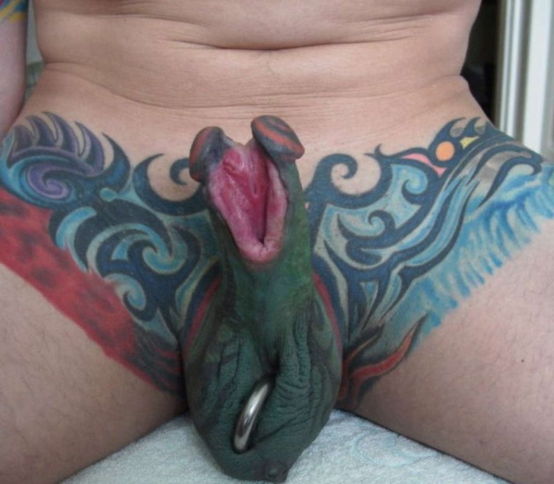 Tattoo on the female genital organs