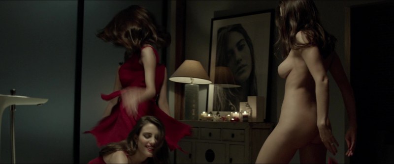 Naked Luisa d'Aliveira in Psych Ancensored