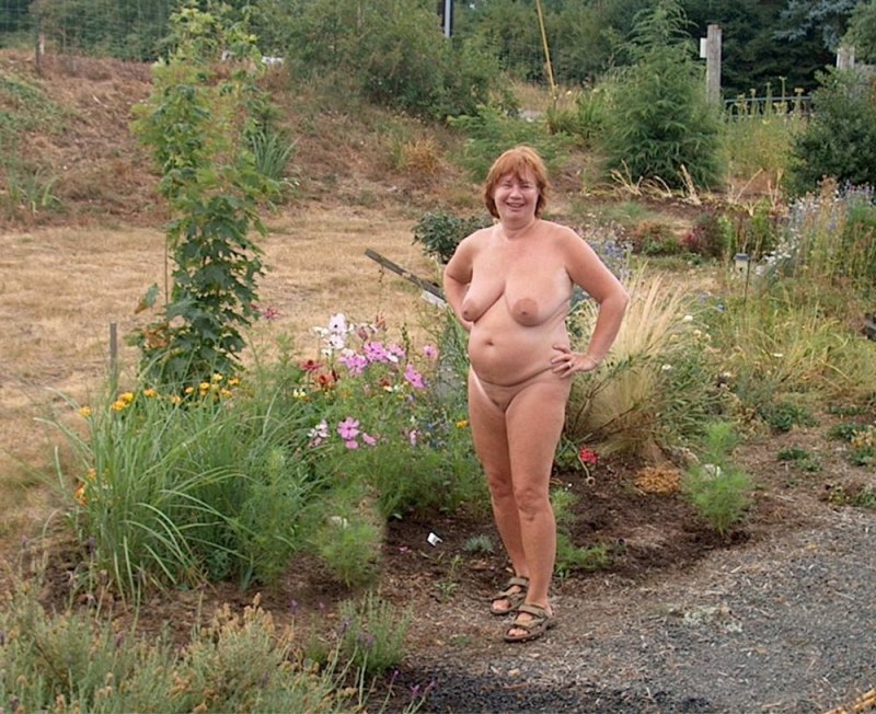Ladies naked in the garden