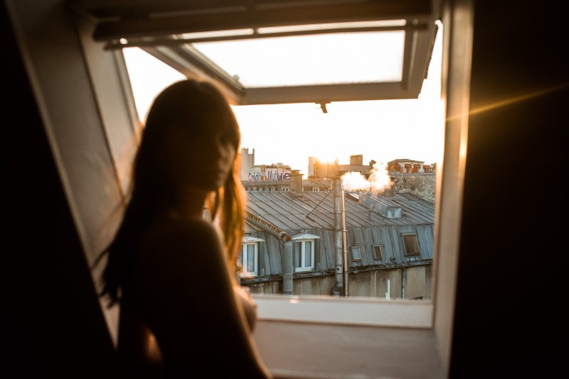 Spy in the windows and balconies of the nude