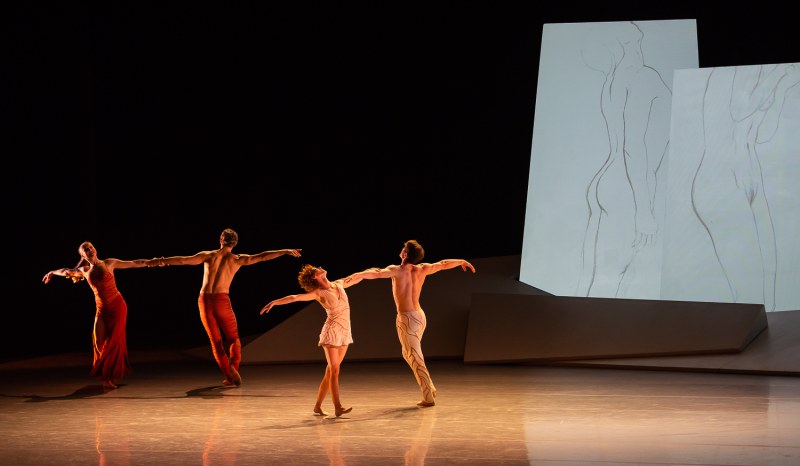 Long author Daphnis and Chloe