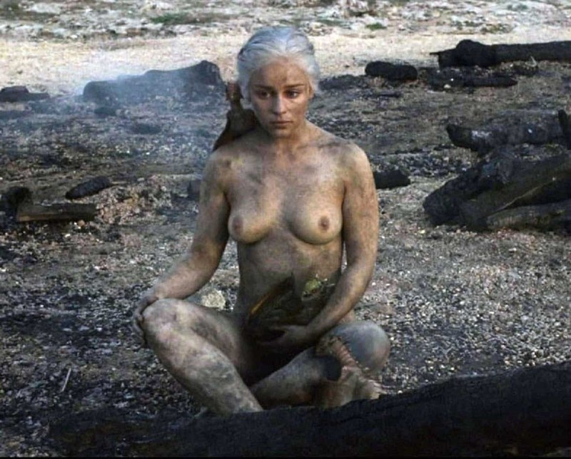 Daenerys Targaryen Emilia Naked