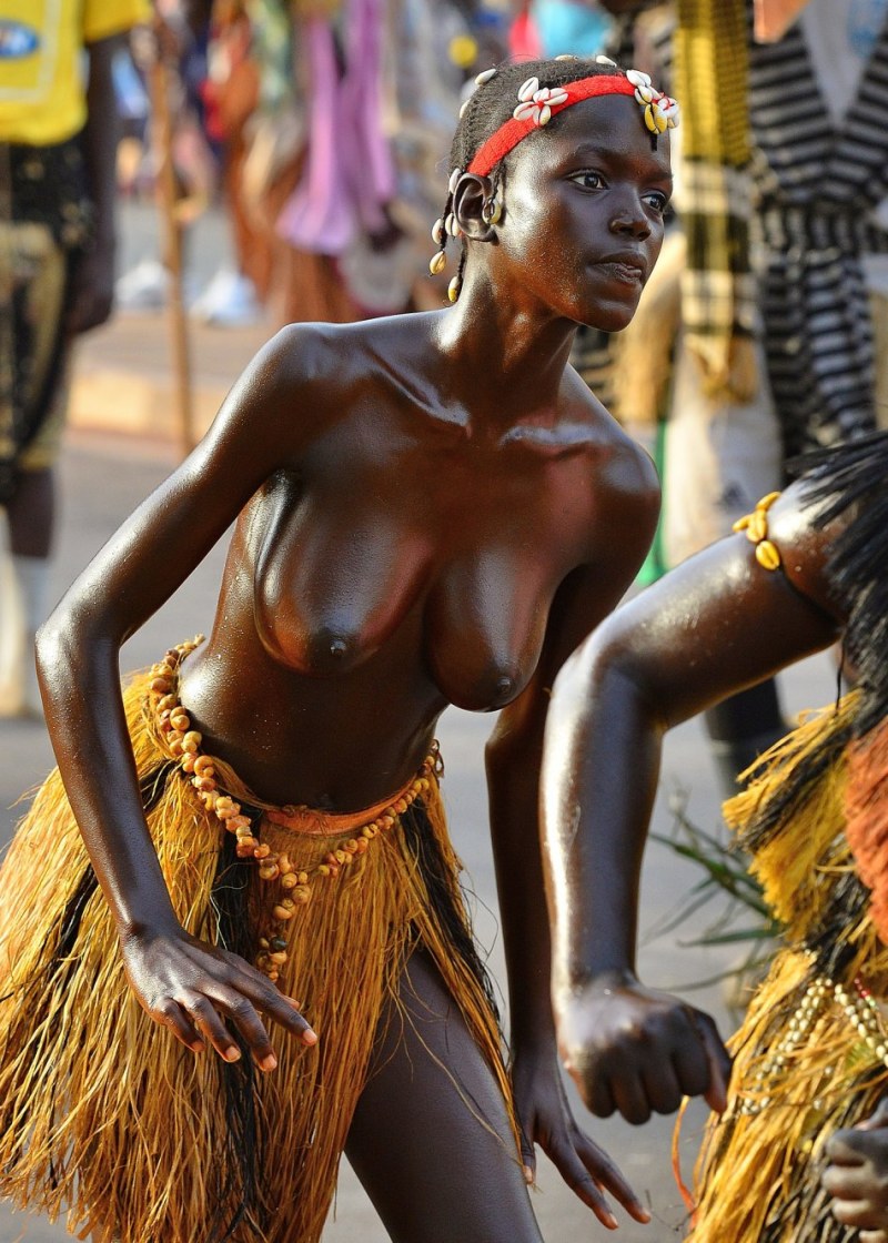 Beautiful naked African women