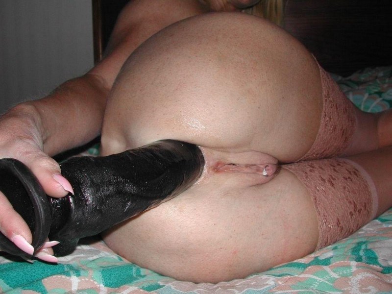 Giant objects in the vagina