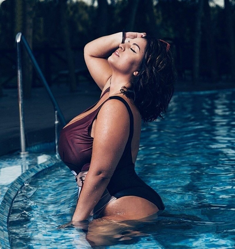 Caught a girl in oil