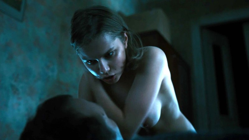 Melnikova nude steel butterfly