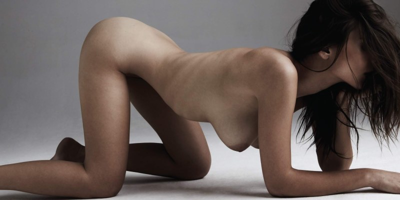 Emily Ratazhkovsky nude