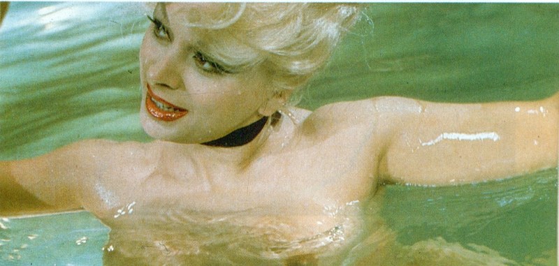 Sandra cute erotic photos