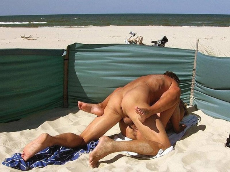Erection on a nudic beach