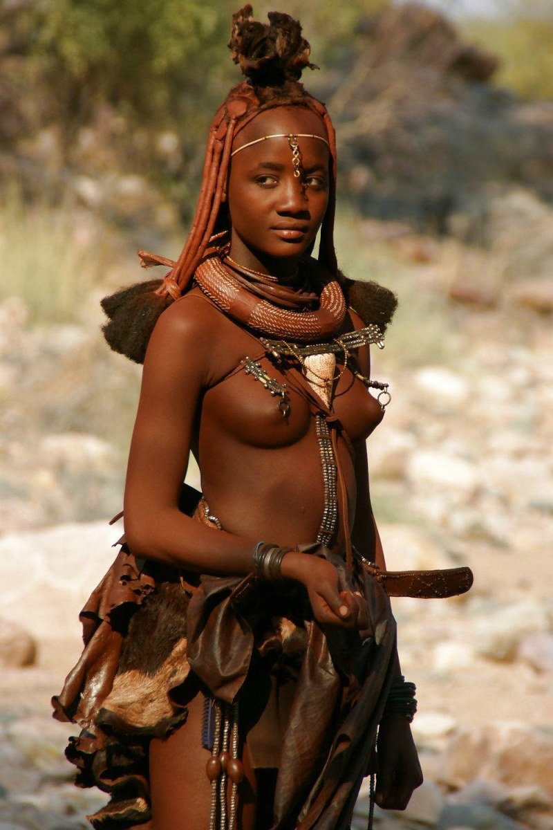 Naked African women