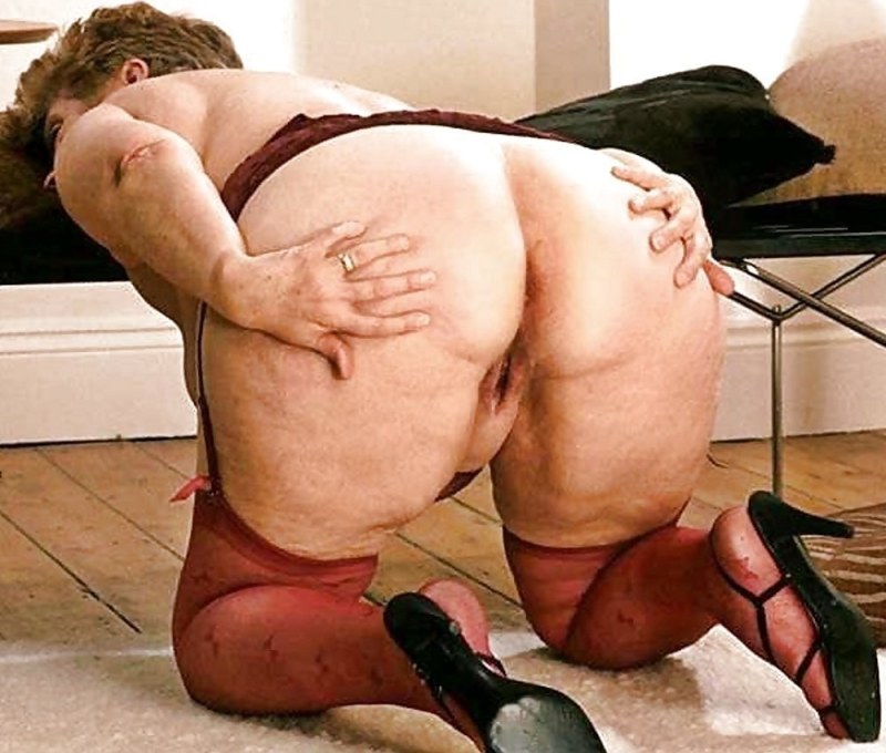 Large butt of old women