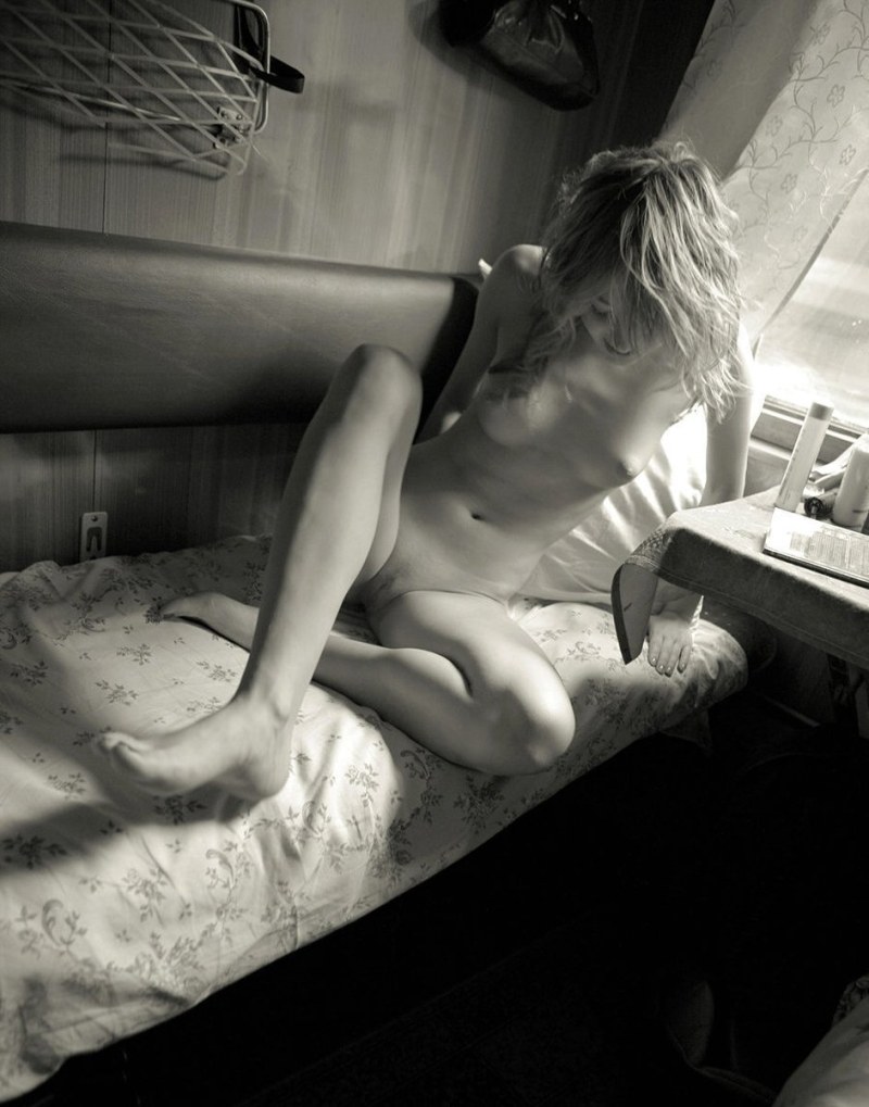 Erotic scenes on the train