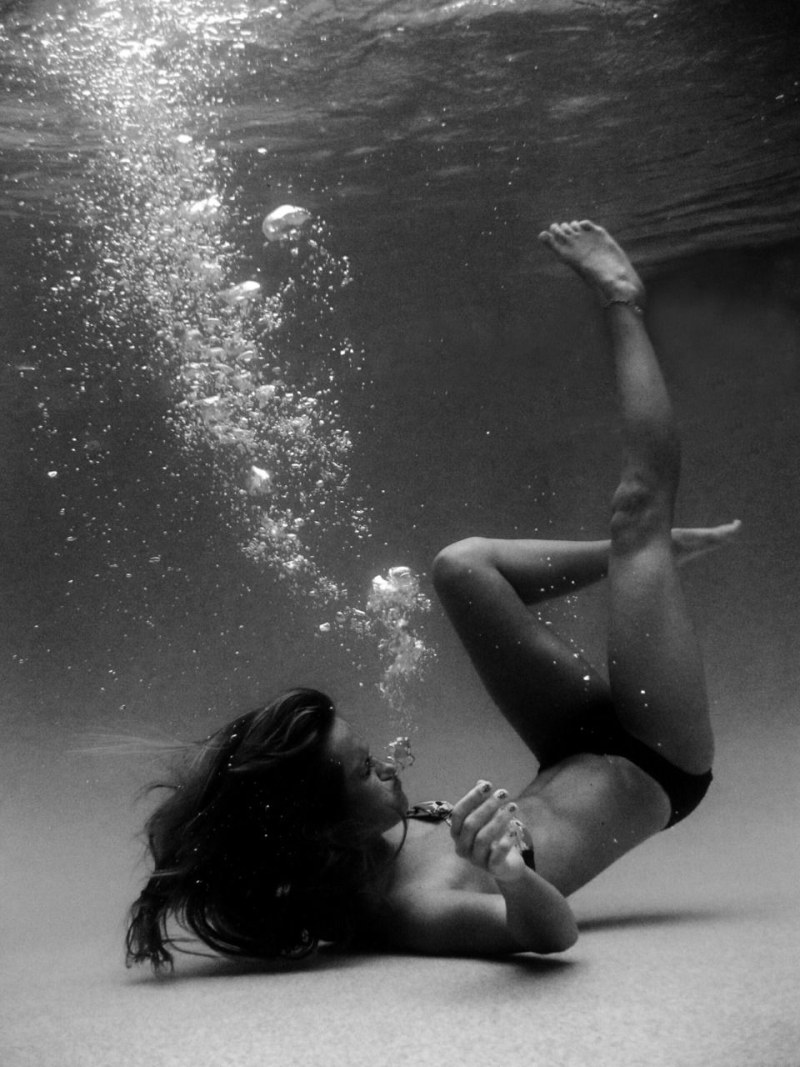 Girl under water