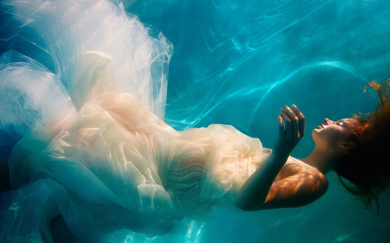 Girl under water