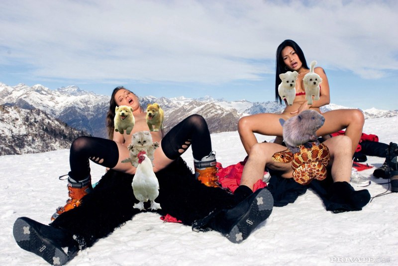 Naked Mongolian women