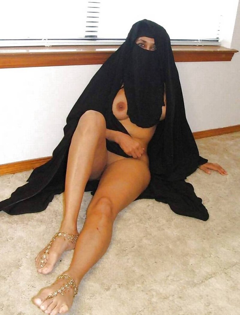Pornstars in the burqa