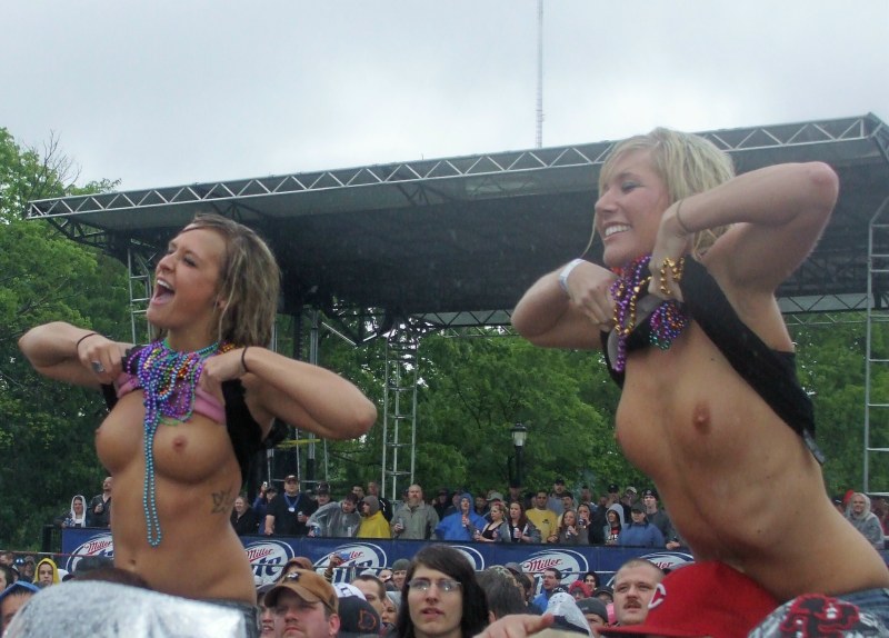 Girls light up boobs at the concert