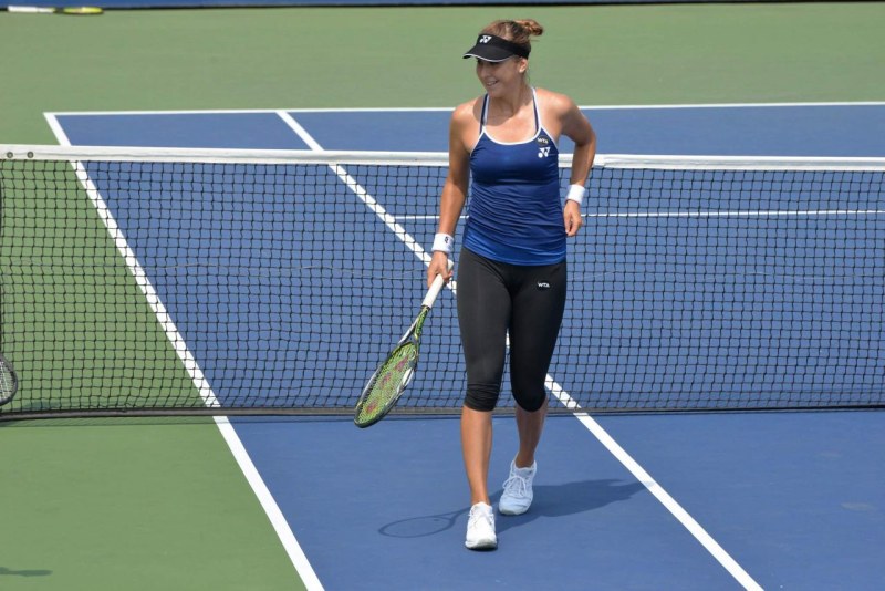 Belinda Benchich tennis