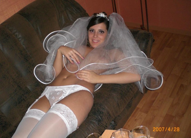 Naked brides in pantyhose