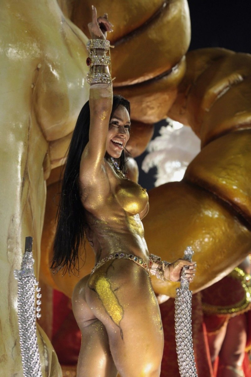 Carnival in Rio de Janeiro without panties
