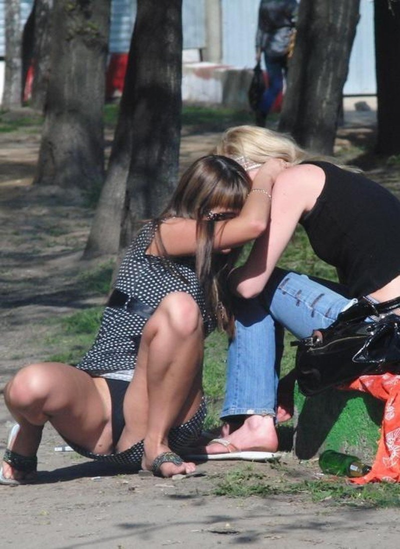 Spied without panties