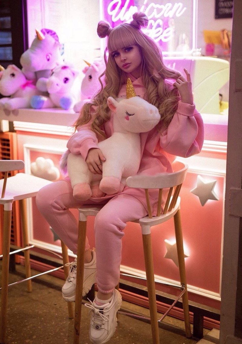 Angelica Kenova Angelica Kenova