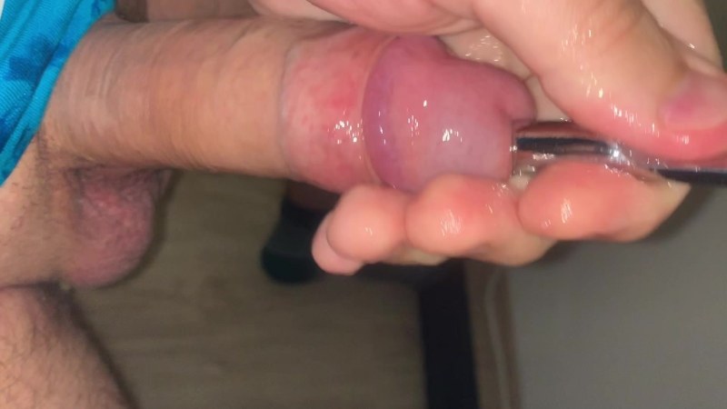 Urethra masturbation with a cotton wool