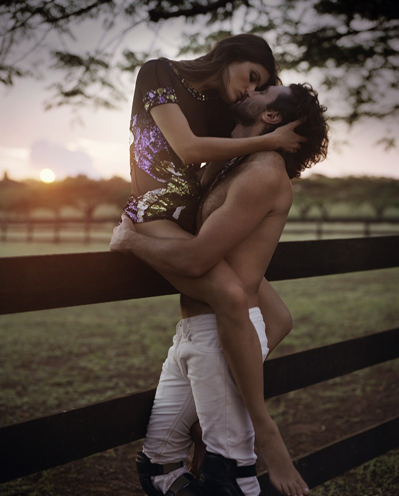 Girls fucking in the forest