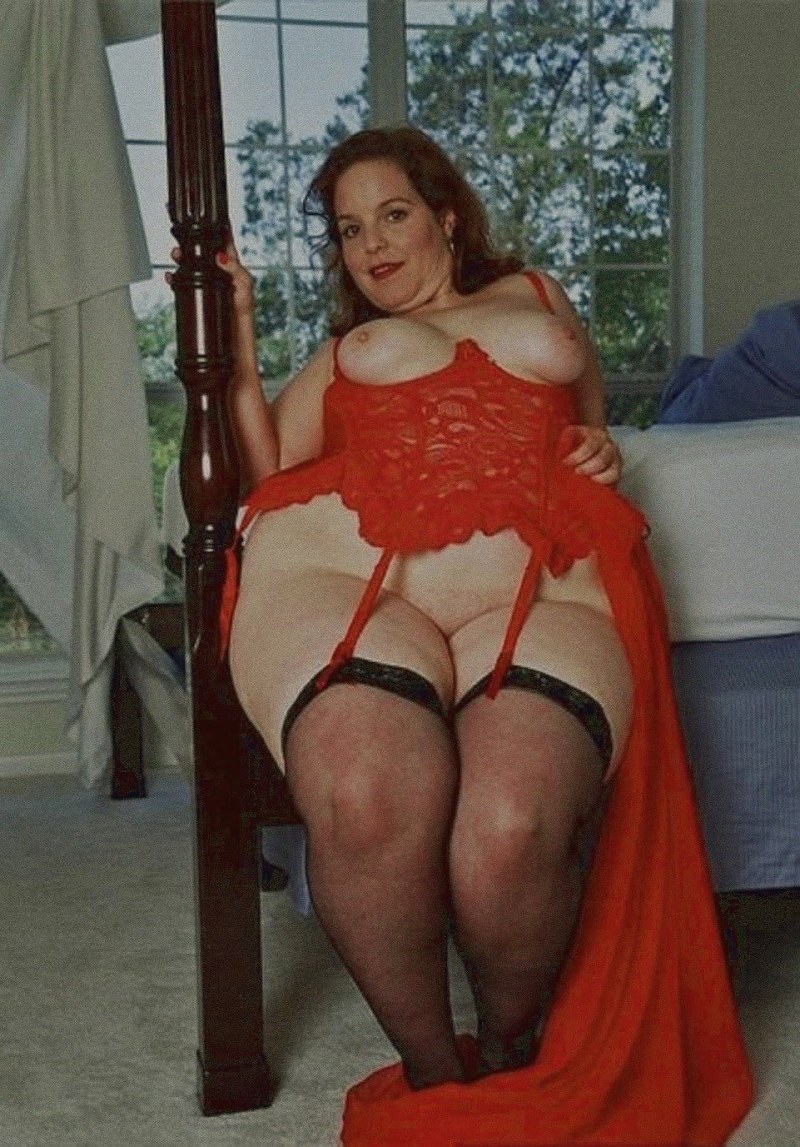 Retro hairy ladies in stockings