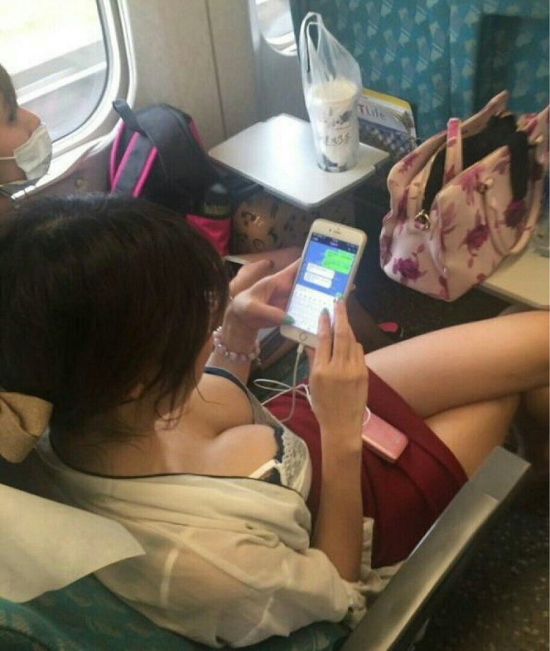 Porcelain in public transport