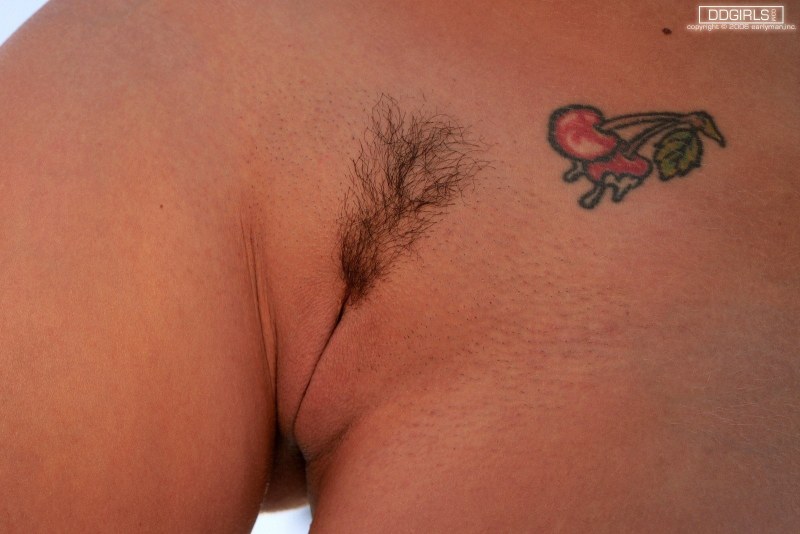 Women's erotic haircuts