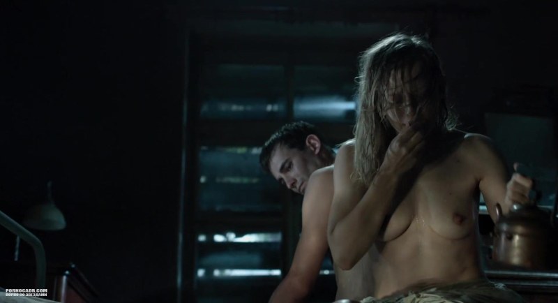 Irina Starshenbaum attraction bed