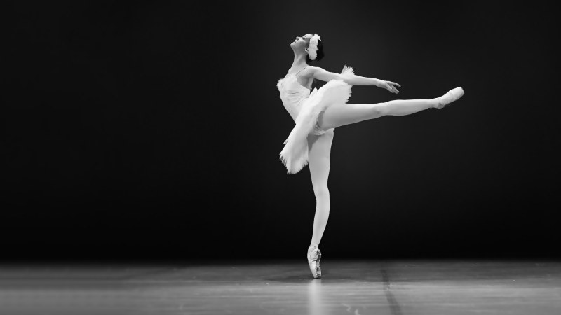 Modern naked theater