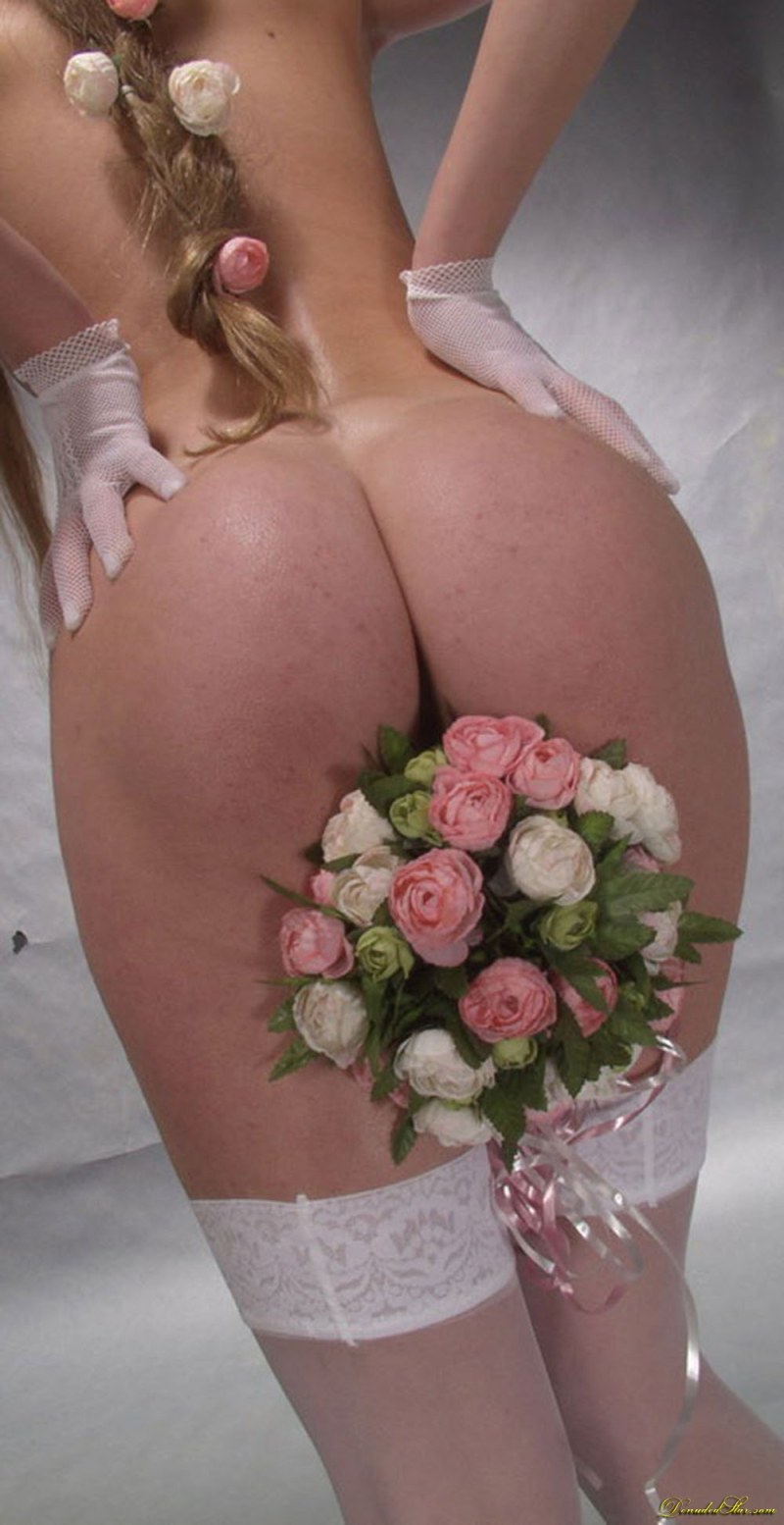 Julia Kova (Julia Akhonkova) Nude